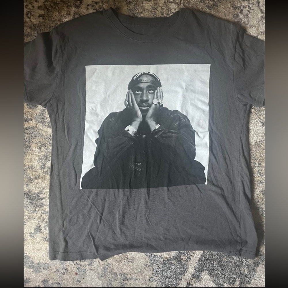 2Pac 100% cotton short sleeve gray tee Medium